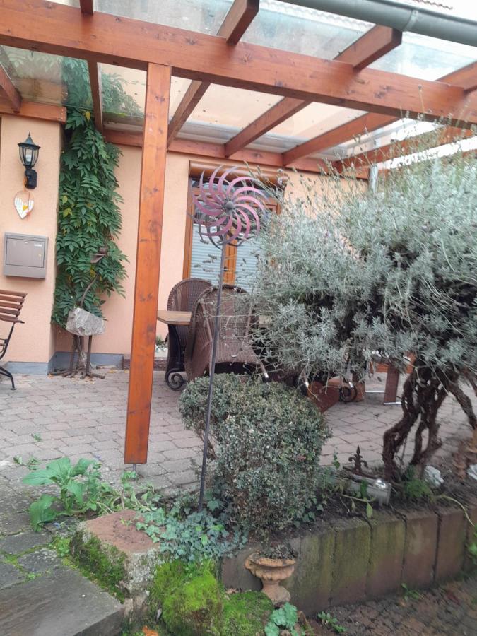 Ferienwohnung Gisela Jockgrim Bagian luar foto